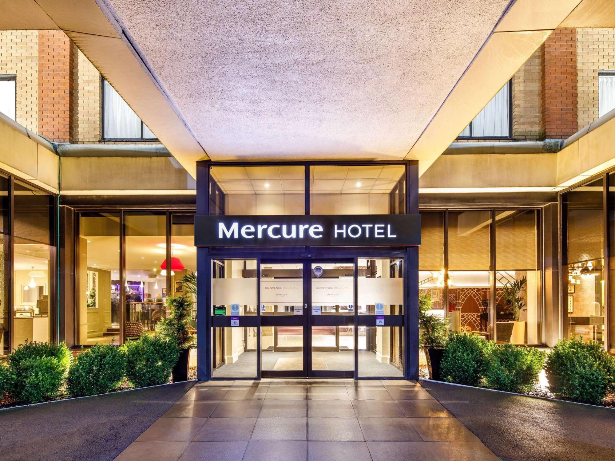 Mercure Telford Centre Hotel Екстер'єр фото