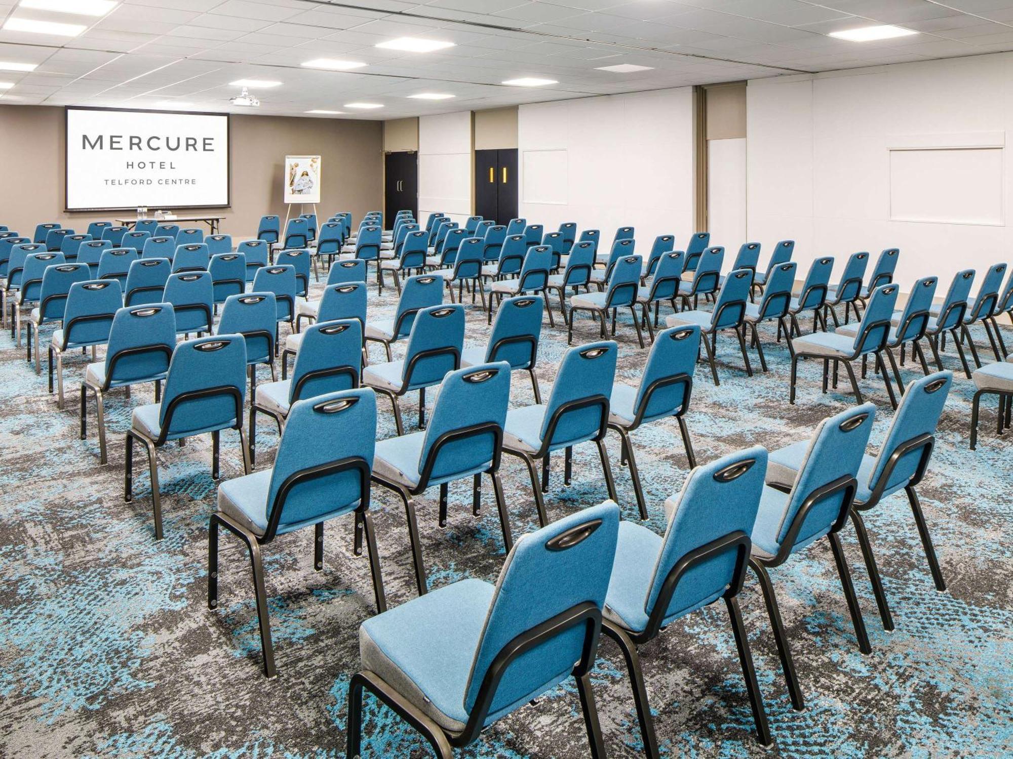 Mercure Telford Centre Hotel Екстер'єр фото